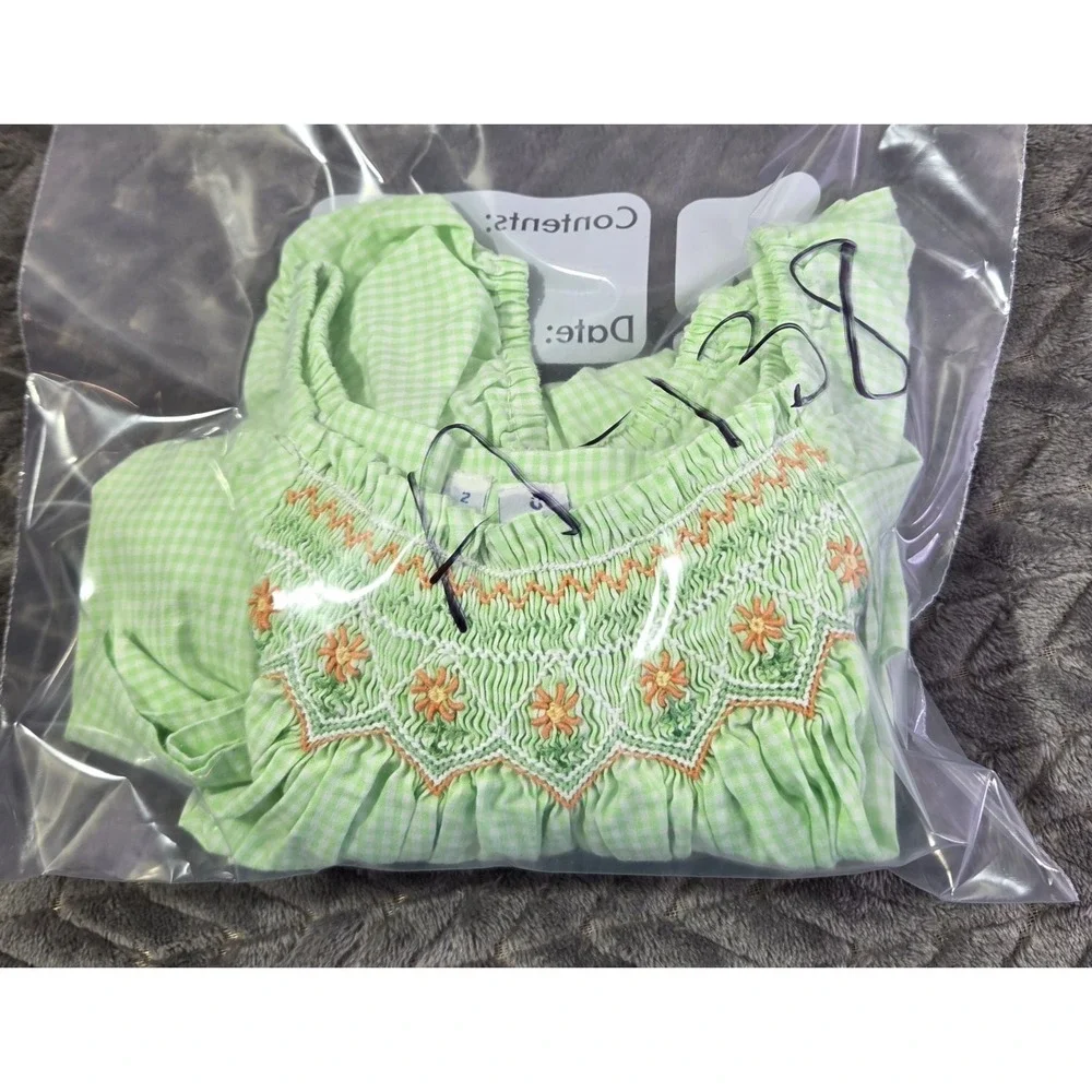 Vintage Orient Express Inc Girls Smocked Embroidered Size 2 Outfit Two Piece Set